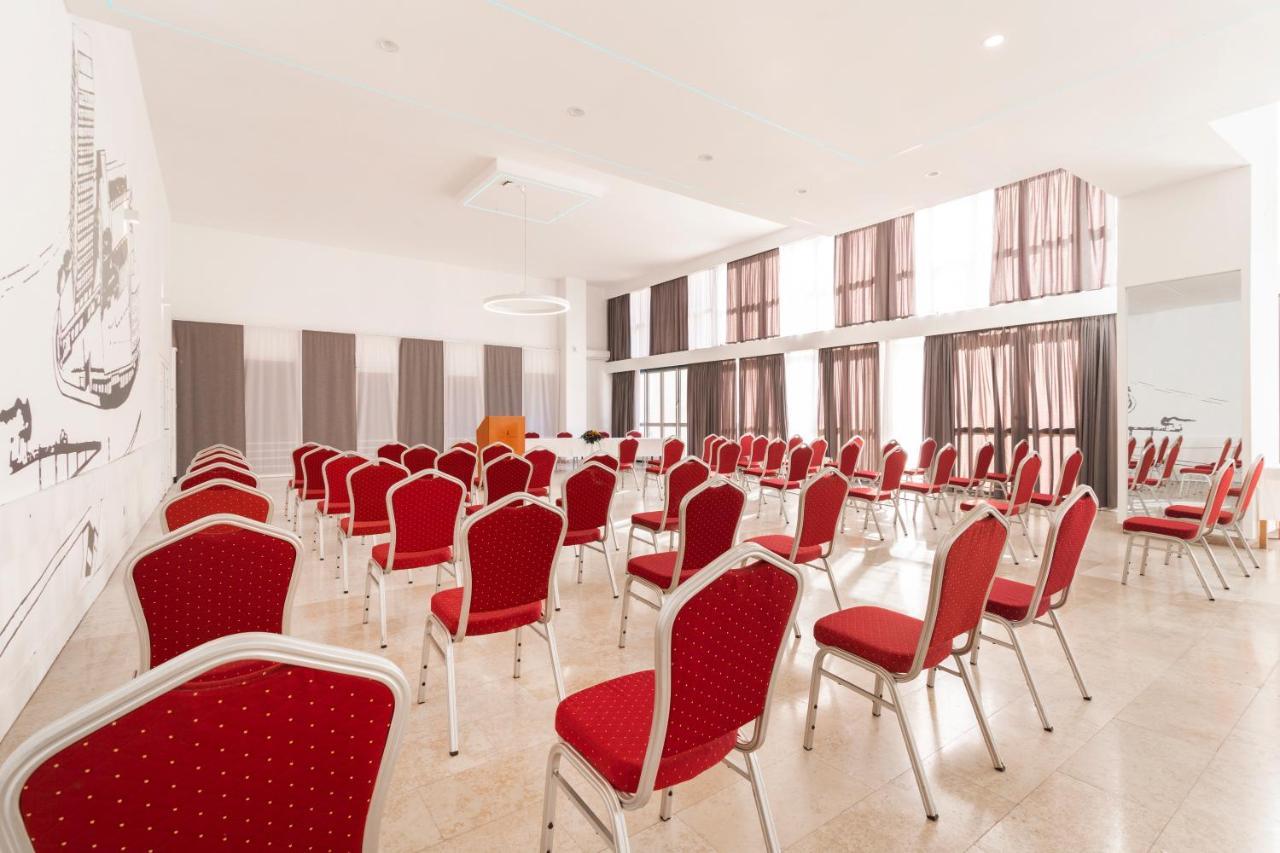 Hotel Neboder 3*