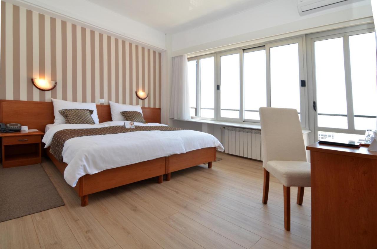 Neboder 3* Rijeka