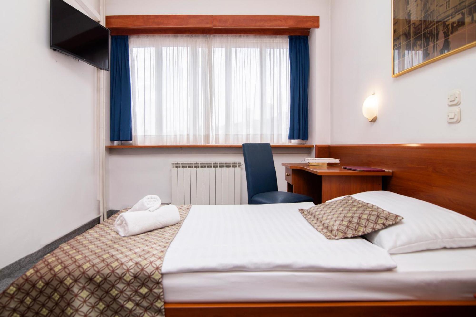 Hotel Neboder 3*