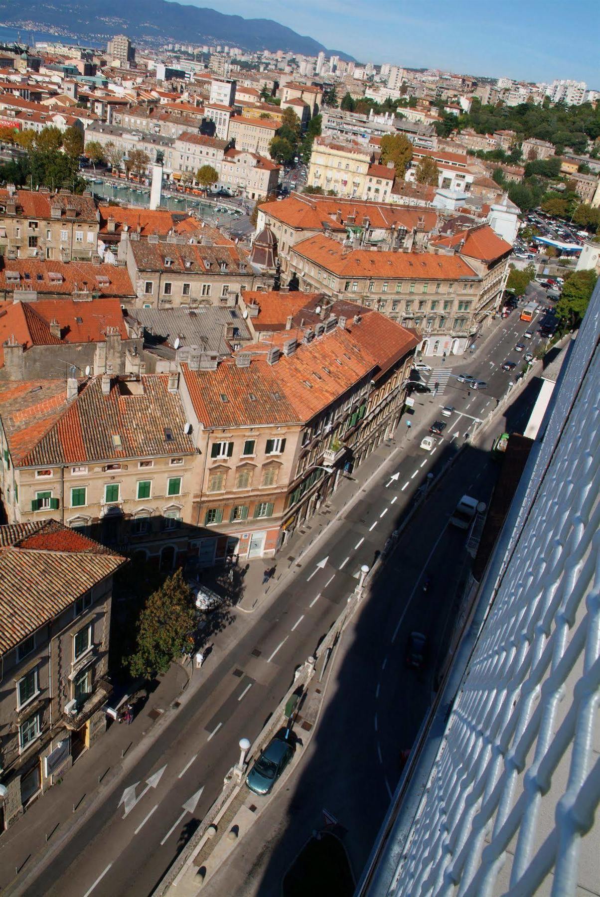 Neboder Hotel 3*
